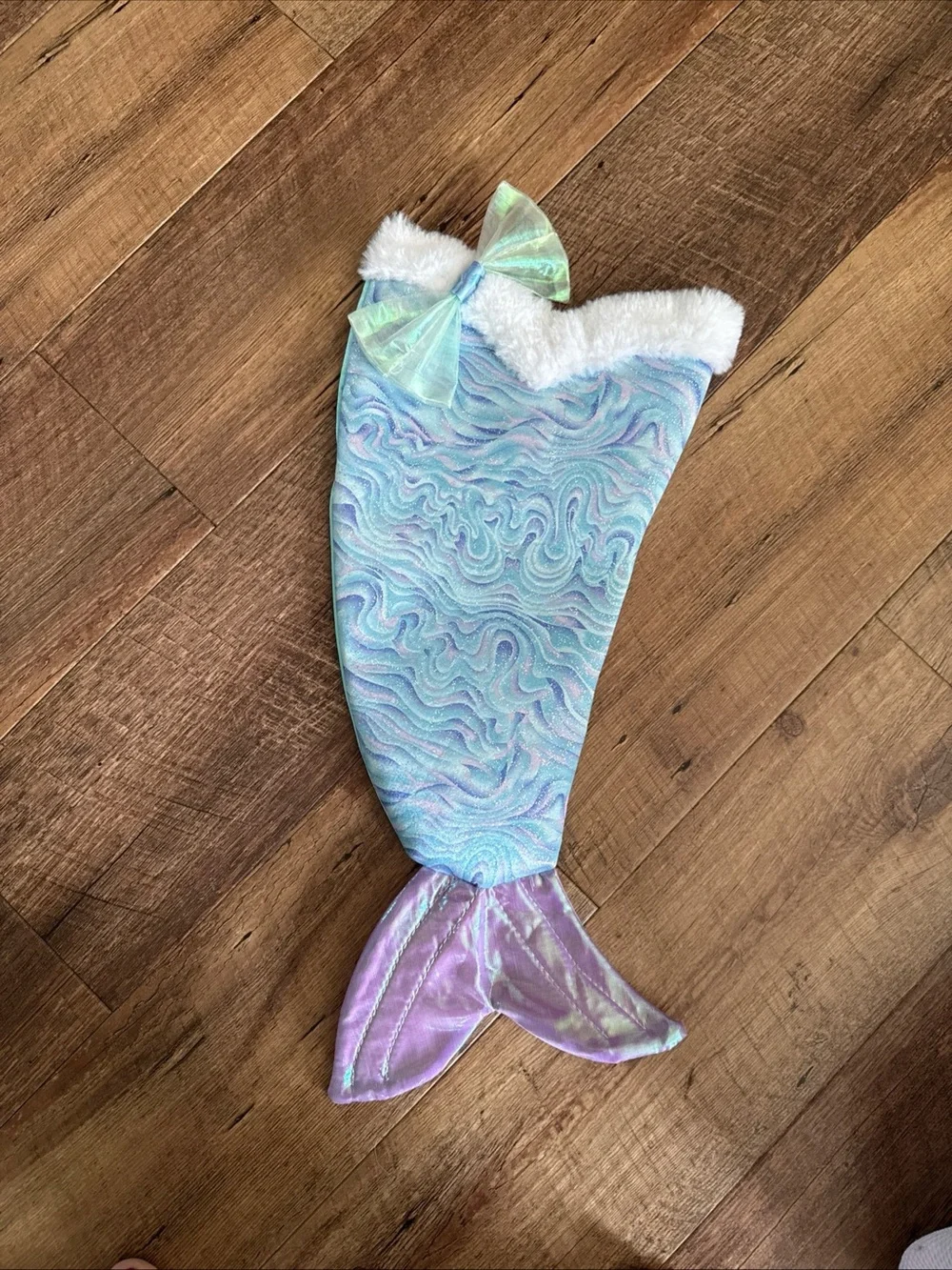 Iridescent Mermaid Stocking with Bow - Pastel Blue & Purple - Picture 6 of 6